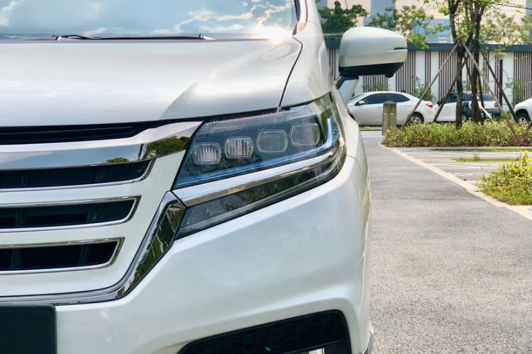 Used Honda Elysion 2019 2.0L Hybrid Luxury Edition Exterior 7