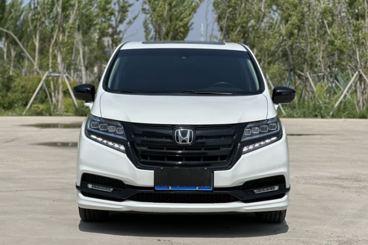 Used Honda Elysion 2019 2.0L Hybrid Supreme Edition Exterior 8