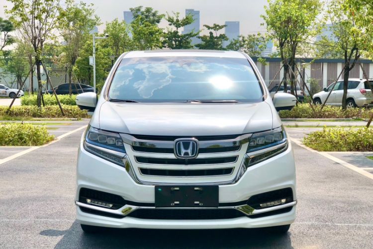 Used Honda Elysion 2019 2.0L Hybrid Luxury Edition Exterior 8
