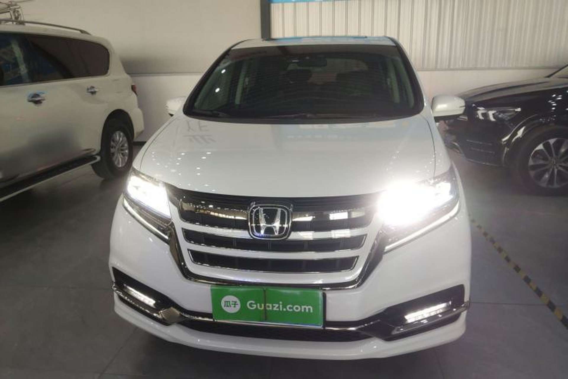Used Honda Elysion 2019 2.0L Hybrid Luxury Edition Front