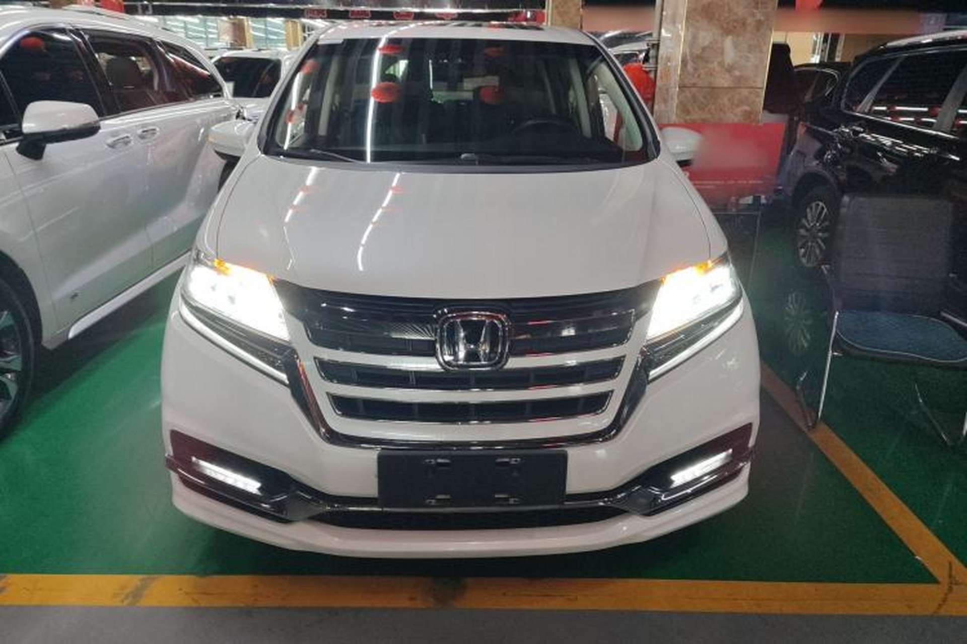 Used Honda Elysion 2019 2.0L Hybrid Luxury Edition Front