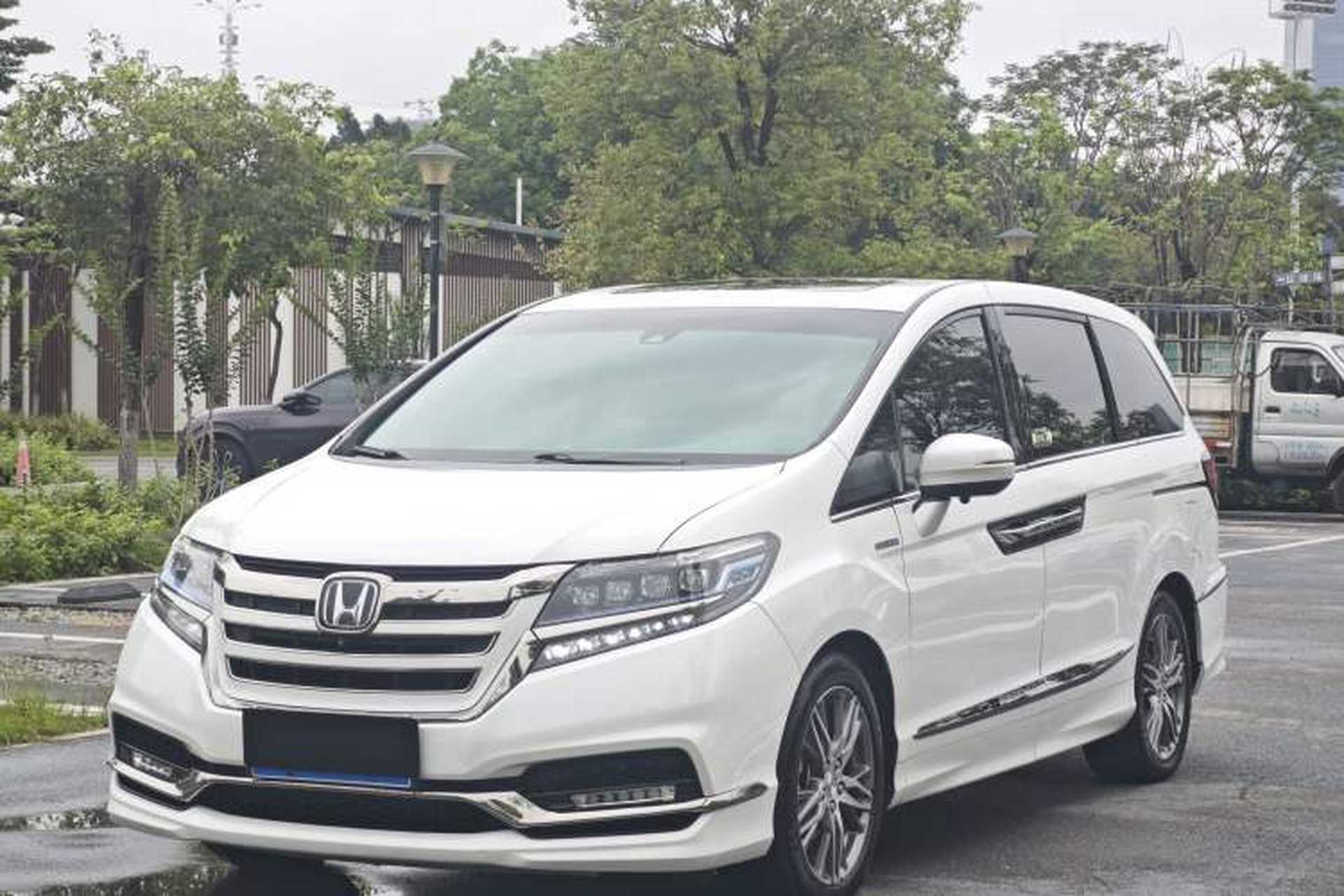 Used Honda Elysion 2019 2.0L Hybrid Luxury Edition Front Left 45 Deg