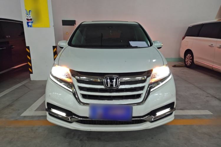 Used Honda Elysion 2019 2.0L Hybrid Supreme Edition Front