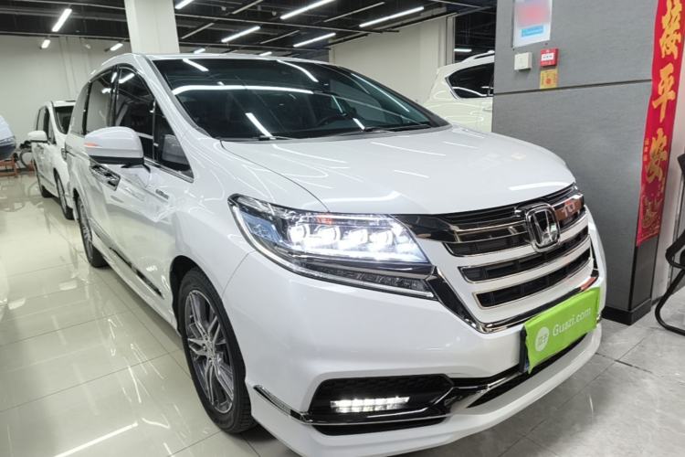 Used Honda Elysion 2019 2.0L Hybrid Comfort Edition Front Right 45 Deg