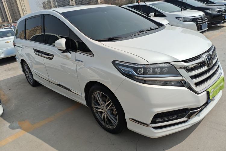 Used Honda Elysion 2019 2.0L Hybrid Luxury Edition Front Right 45 Deg