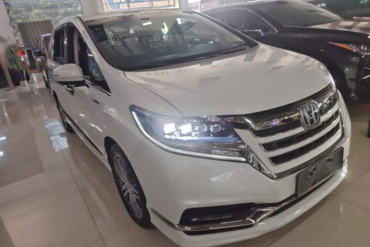 Used Honda Elysion 2019 2.0L Hybrid Comfort Edition Front Right 45 Deg