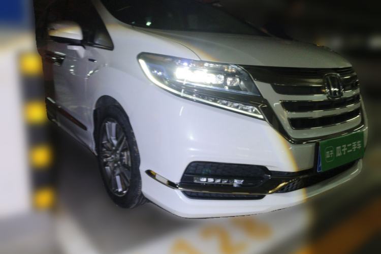 Used Honda Elysion 2019 2.0L Hybrid Luxury Edition Front Right 45 Deg