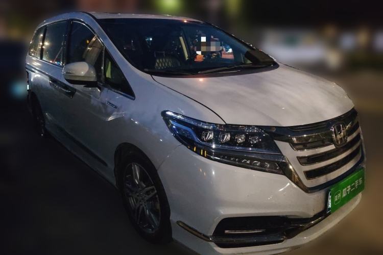 Used Honda Elysion 2019 2.0L Hybrid Luxury Edition Front Right 45 Deg