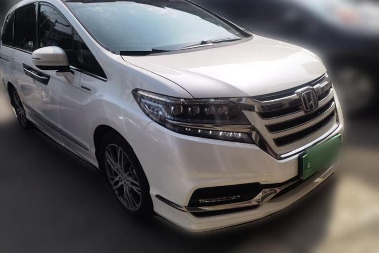 Used Honda Elysion 2019 2.0L Hybrid Luxury Edition Front Right 45 Deg
