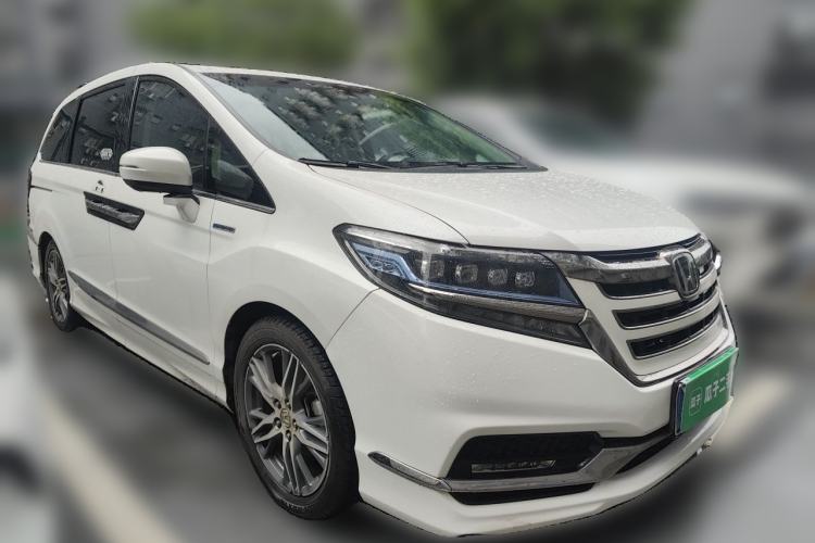 Used Honda Elysion 2019 2.0L Hybrid Luxury Edition Front Right 45 Deg
