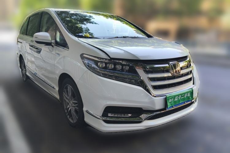 Used Honda Elysion 2019 2.0L Hybrid Luxury Edition Front Right 45 Deg