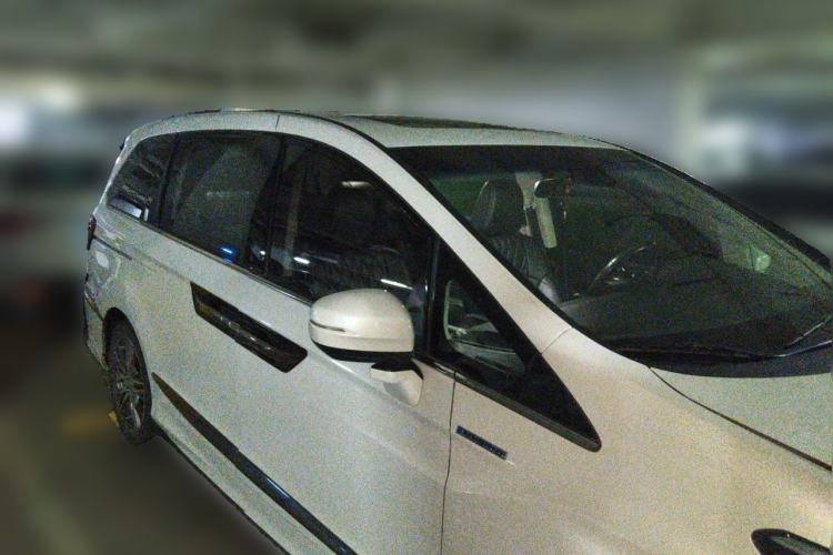 Used Honda Elysion 2019 2.0L Hybrid Luxury Edition Front Right 45 Deg