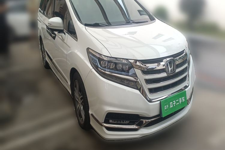 Used Honda Elysion 2019 2.0L Hybrid Luxury Edition Front Right 45 Deg