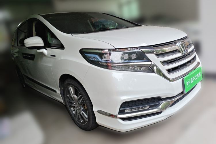 Used Honda Elysion 2019 2.0L Hybrid Luxury Edition Front Right 45 Deg