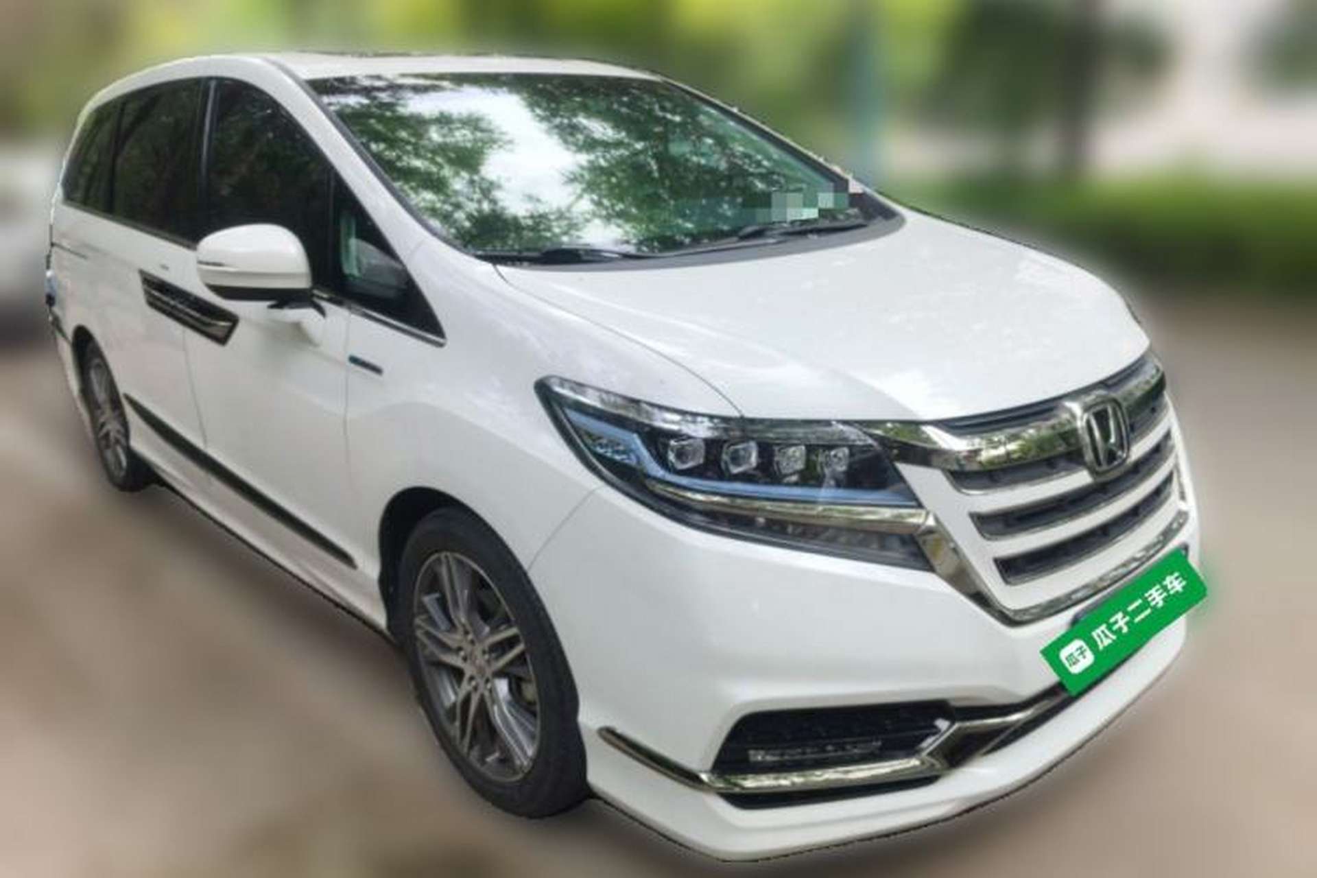 Used Honda Elysion 2019 2.0L Hybrid Luxury Edition Front Right 45 Deg