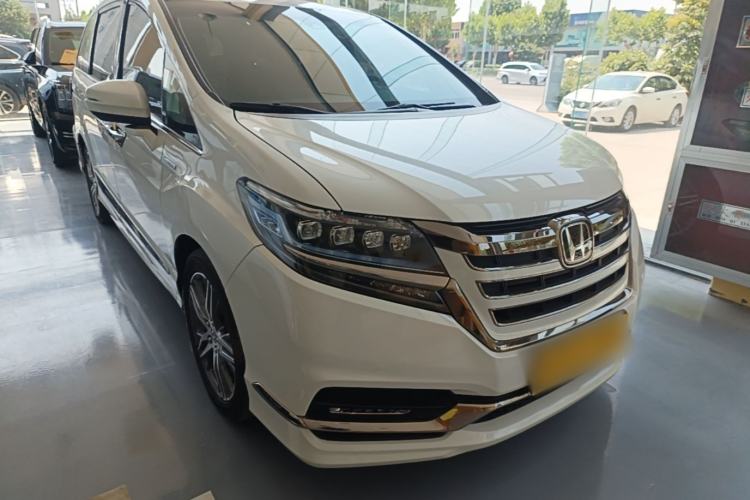 Used Honda Elysion 2019 2.0L Hybrid Luxury Edition Front Right 45 Deg
