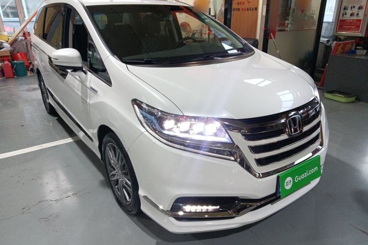 Used Honda Elysion 2019 2.0L Hybrid Luxury Edition Front Right 45 Deg