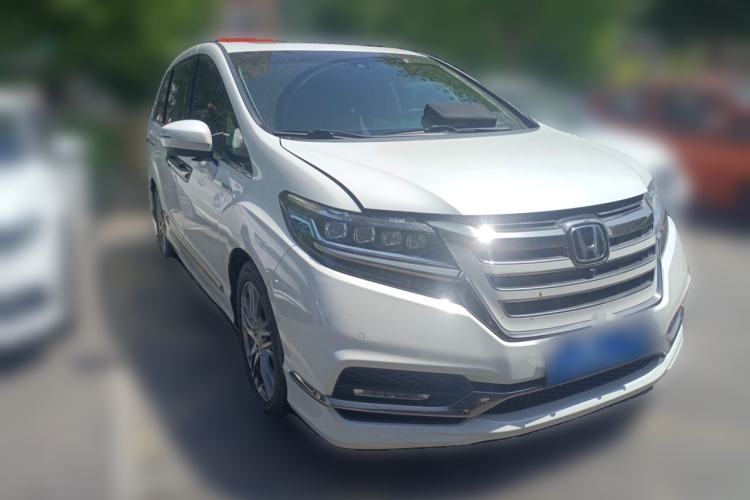 Used Honda Elysion 2019 2.0L Hybrid Supreme Edition Front Right 45 Deg