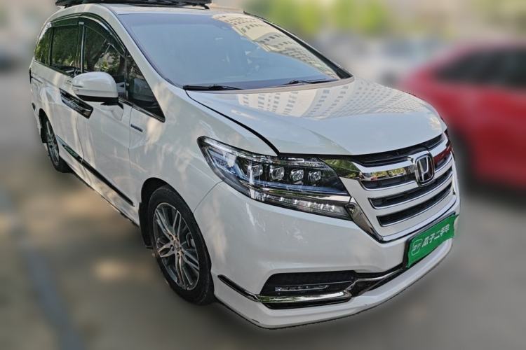 Used Honda Elysion 2019 2.0L Hybrid Luxury Edition Front Right 45 Deg