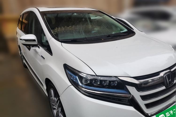 Used Honda Elysion 2019 2.0L Hybrid Luxury Edition Front Right 45 Deg