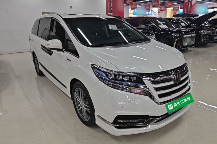 Used Honda Elysion 2019 2.0L Hybrid Supreme Edition Front Right 45 Deg