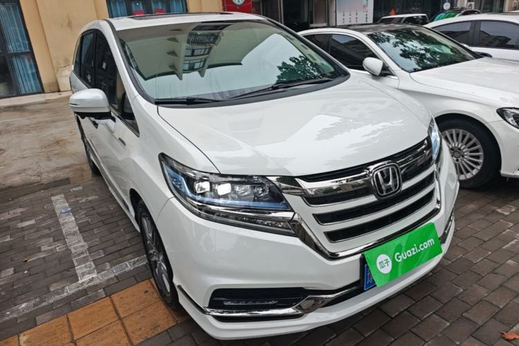 Used Honda Elysion 2019 2.0L Hybrid Luxury Edition Front Right 45 Deg