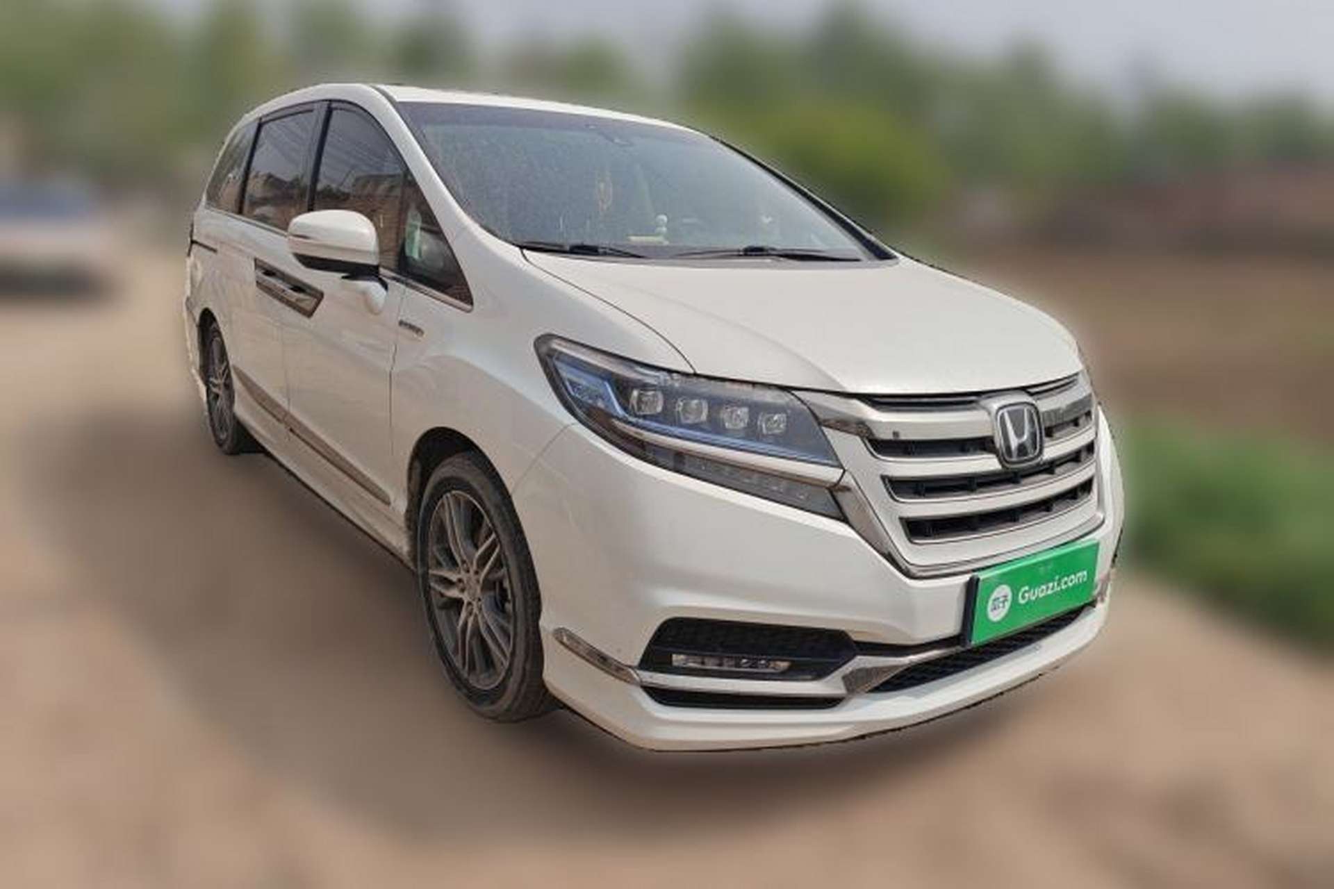 Used Honda Elysion 2019 2.0L Hybrid Luxury Edition Front Right 45 Deg