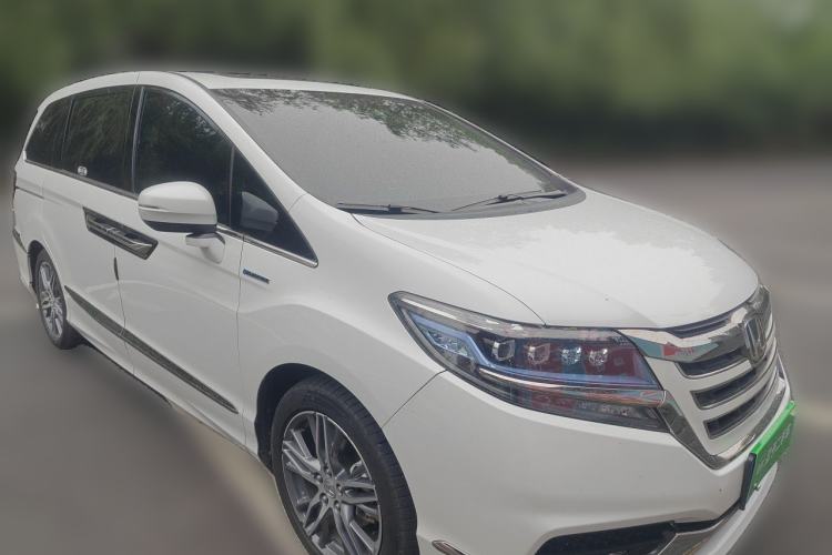 Used Honda Elysion 2019 2.0L Hybrid Luxury Edition Front Right 45 Deg
