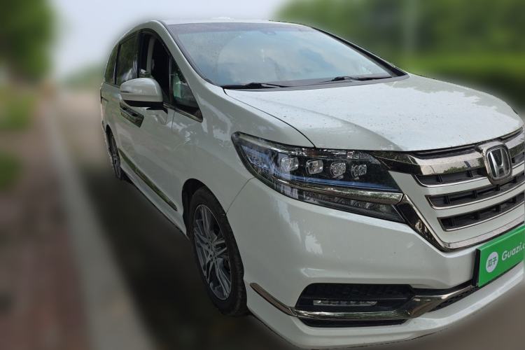 Used Honda Elysion 2019 2.0L Hybrid Luxury Edition Front Right 45 Deg