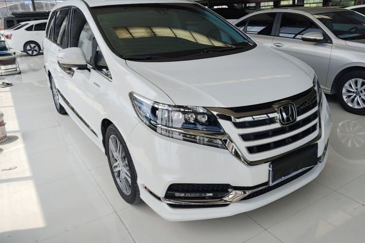 Used Honda Elysion 2019 2.0L Hybrid Luxury Edition Front Right 45 Deg