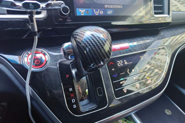 Used Honda Elysion 2019 2.0L Hybrid Supreme Edition Gear Lever