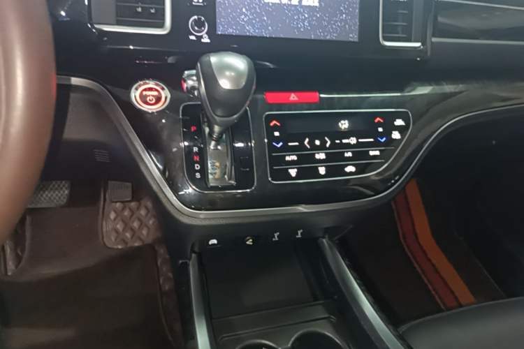 Used Honda Elysion 2019 2.0L Hybrid Luxury Edition Gear Lever