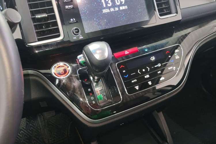 Used Honda Elysion 2019 2.0L Hybrid Luxury Edition Gear Lever