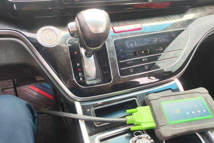 Used Honda Elysion 2019 2.0L Hybrid Luxury Edition Gear Lever