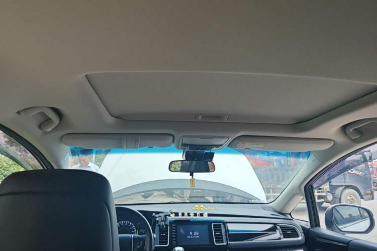 Used Honda Elysion 2019 2.0L Hybrid Supreme Edition Headliner