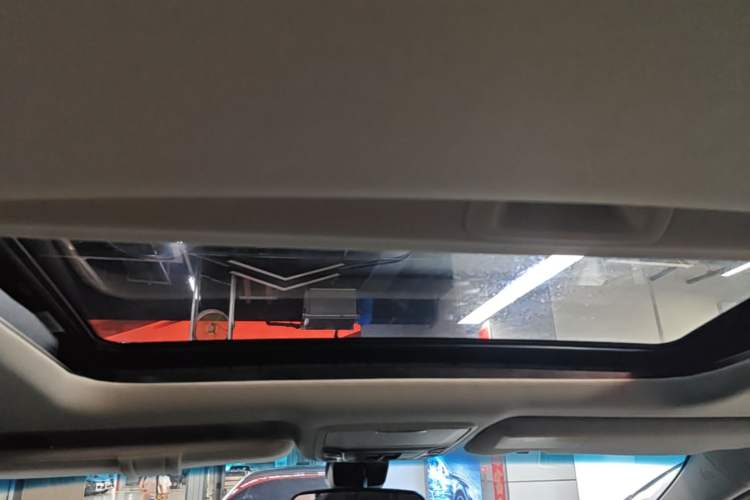 Used Honda Elysion 2019 2.0L Hybrid Supreme Edition Headliner