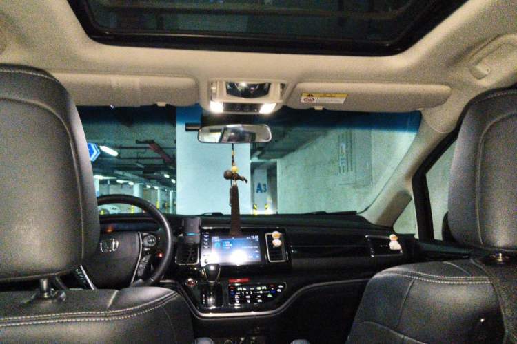 Used Honda Elysion 2019 2.0L Hybrid Luxury Edition Headliner