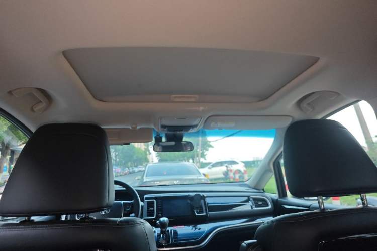 Used Honda Elysion 2019 2.0L Hybrid Luxury Edition Headliner