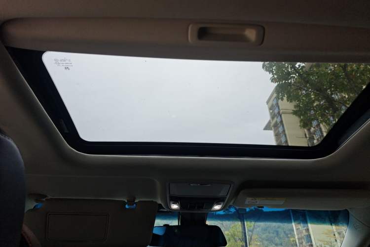 Used Honda Elysion 2019 2.0L Hybrid Luxury Edition Headliner