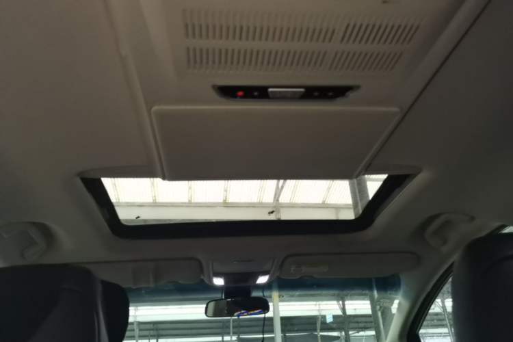 Used Honda Elysion 2019 2.0L Hybrid Luxury Edition Headliner