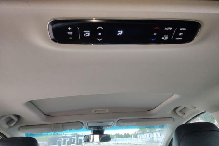 Used Honda Elysion 2019 2.0L Hybrid Luxury Edition Headliner