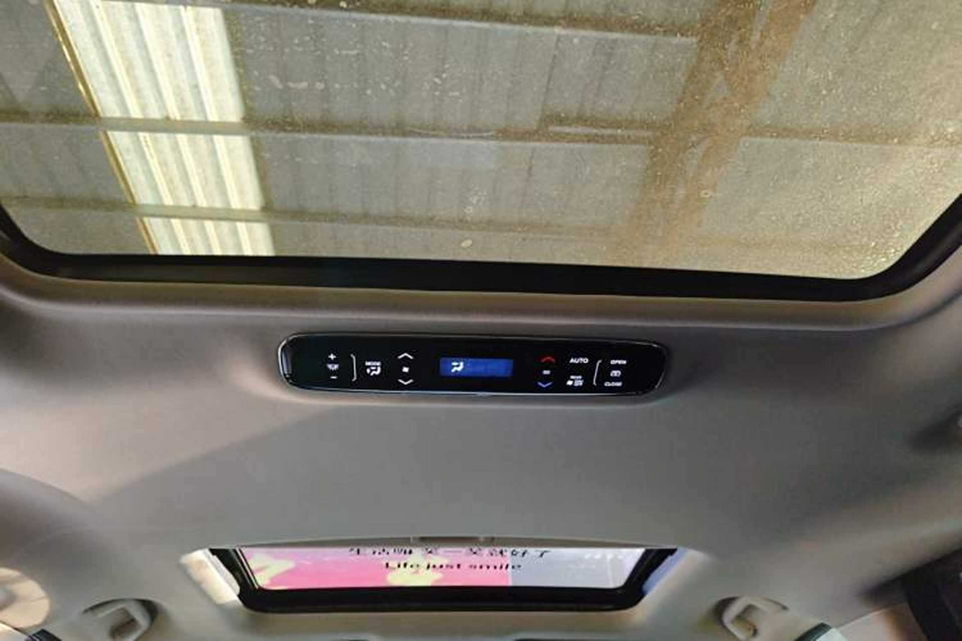 Used Honda Elysion 2019 2.0L Hybrid Comfort Edition Headliner