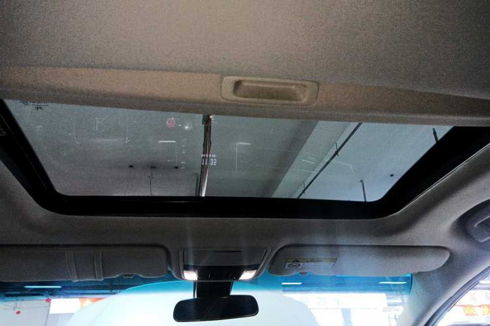 Used Honda Elysion 2019 2.0L Hybrid Comfort Edition Headliner
