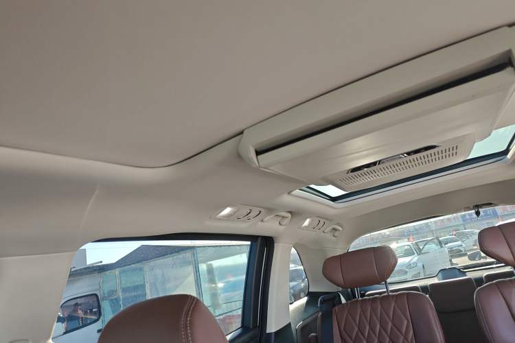 Used Honda Elysion 2019 2.0L Hybrid Supreme Edition Headliner