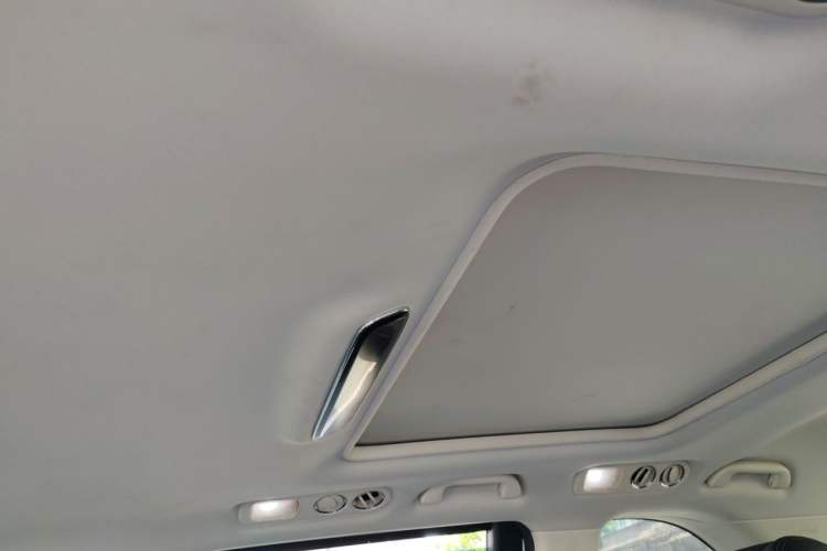 Used Honda Elysion 2019 2.0L Hybrid Luxury Edition Headliner