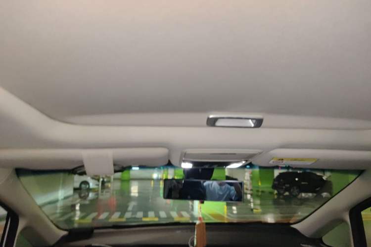 Used Honda Elysion 2019 2.0L Hybrid Luxury Edition Headliner
