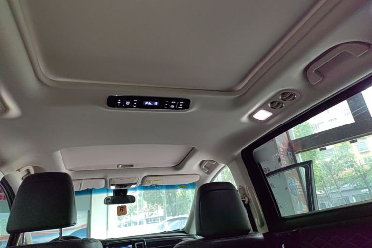 Used Honda Elysion 2019 2.0L Hybrid Supreme Edition Headliner