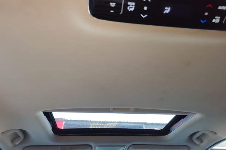 Used Honda Elysion 2019 2.0L Hybrid Luxury Edition Headliner