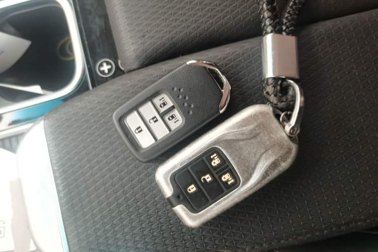 Used Honda Elysion 2019 2.0L Hybrid Luxury Edition Interior 1