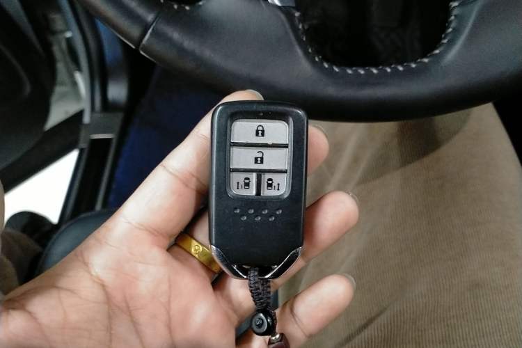 Used Honda Elysion 2019 2.0L Hybrid Luxury Edition Interior 1
